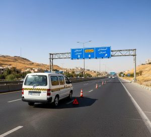 خودروی امدادی کرمان موتور در تهرانپارس کنار بزرگراه رسالت